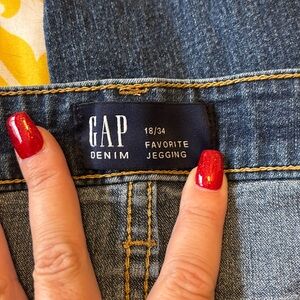 GAP 18/34 Favorite Jegging